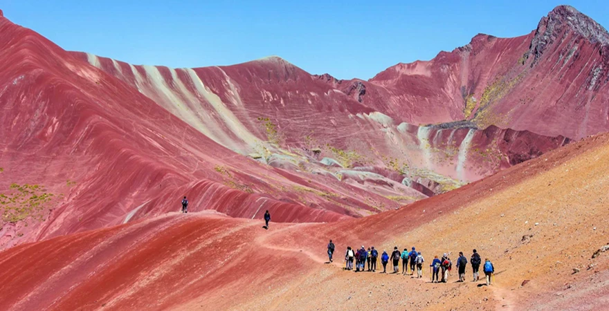 Hiking through the Red Valley