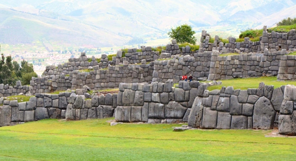 Sacsayhuaman