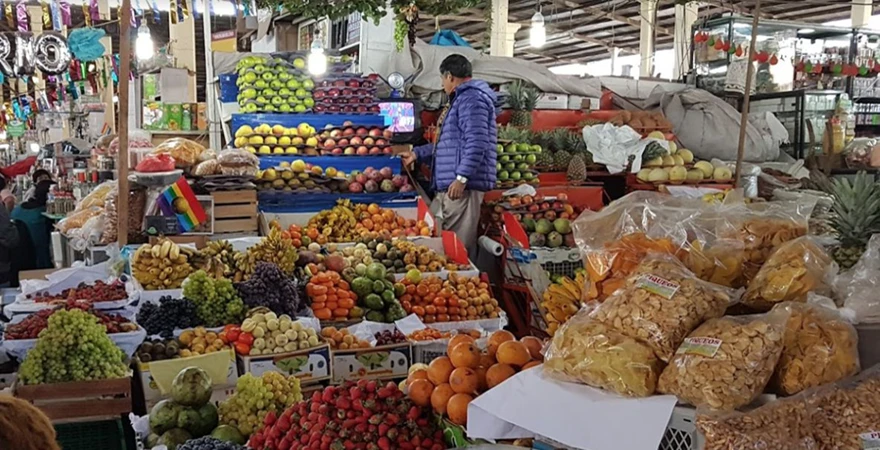 San Pedro Market Tour in Cusco